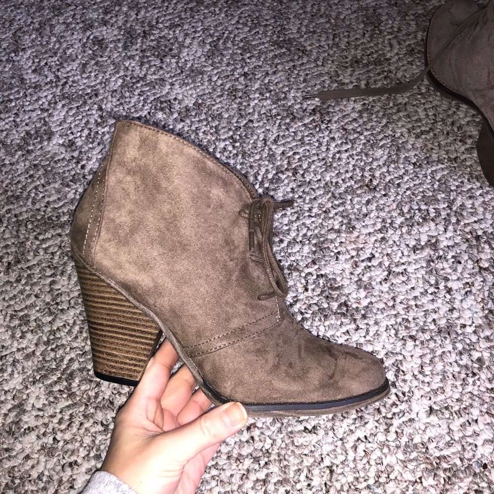 Tan Heeled Booties